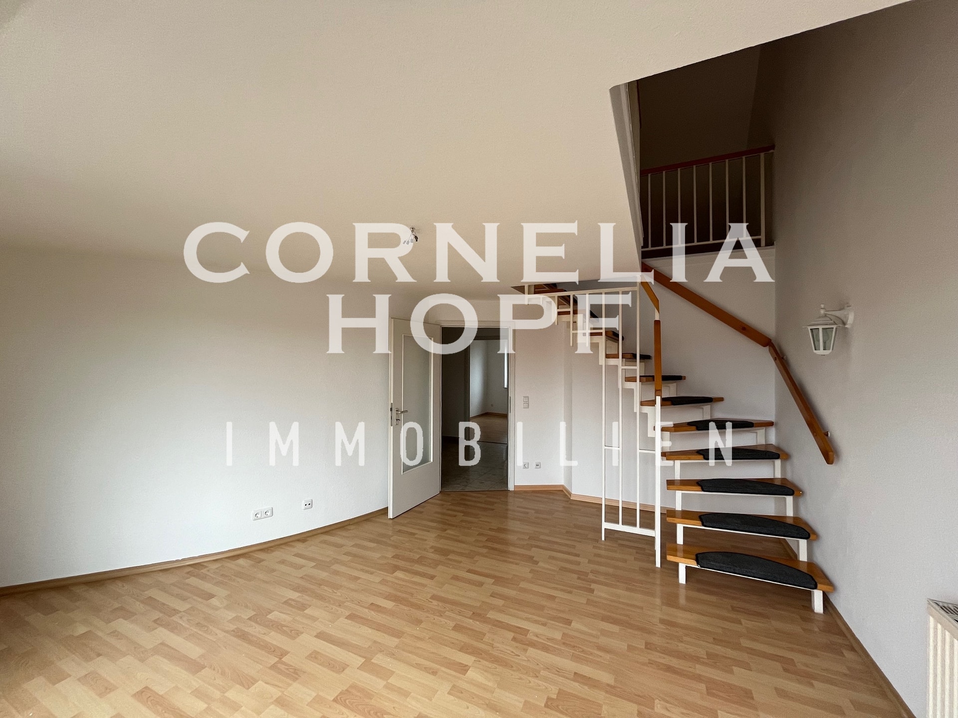 3,5-Raum-Maisonette Wohnung wartet auf Mieter – Bild 1